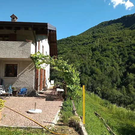 Cascina Cornella Bed & Breakfast 3*
