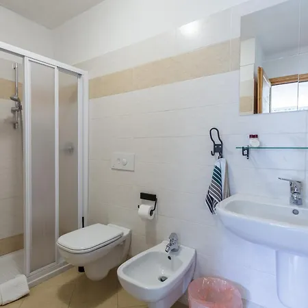 Cascina Cornella Bed & Breakfast 3*